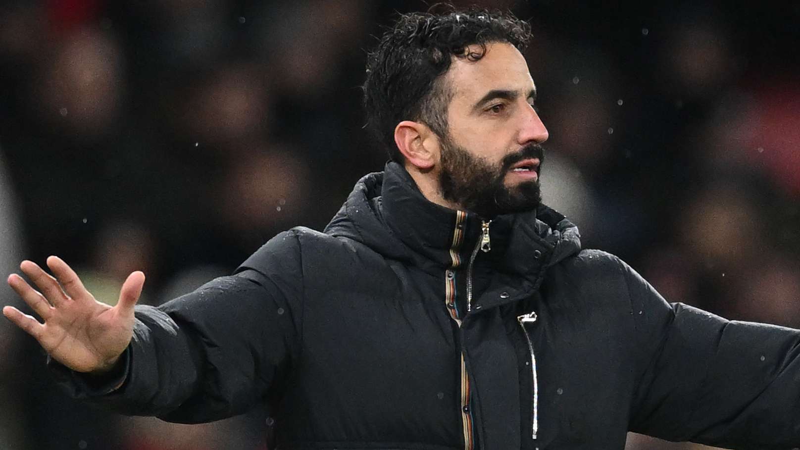 国足主帅伊万面临下课 各方考量难以寻觅继任者