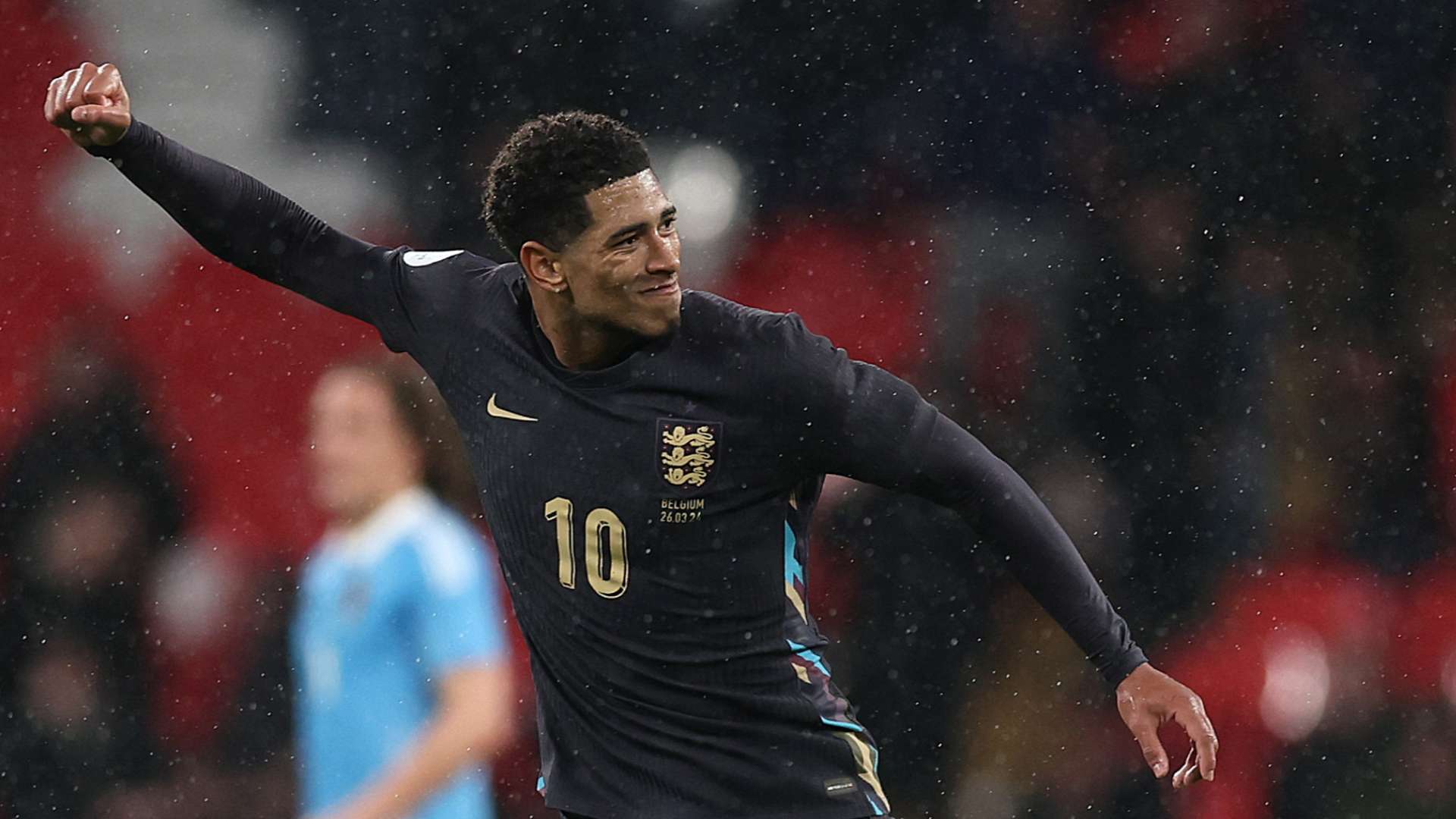 唐浩然勇夺男子一万米冠军，刷新赛会纪录！